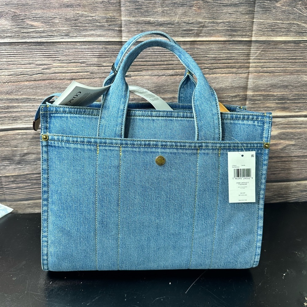 COACh Denim Cargo Tote Bag Color Indigo Denim - Picture 4 of 5